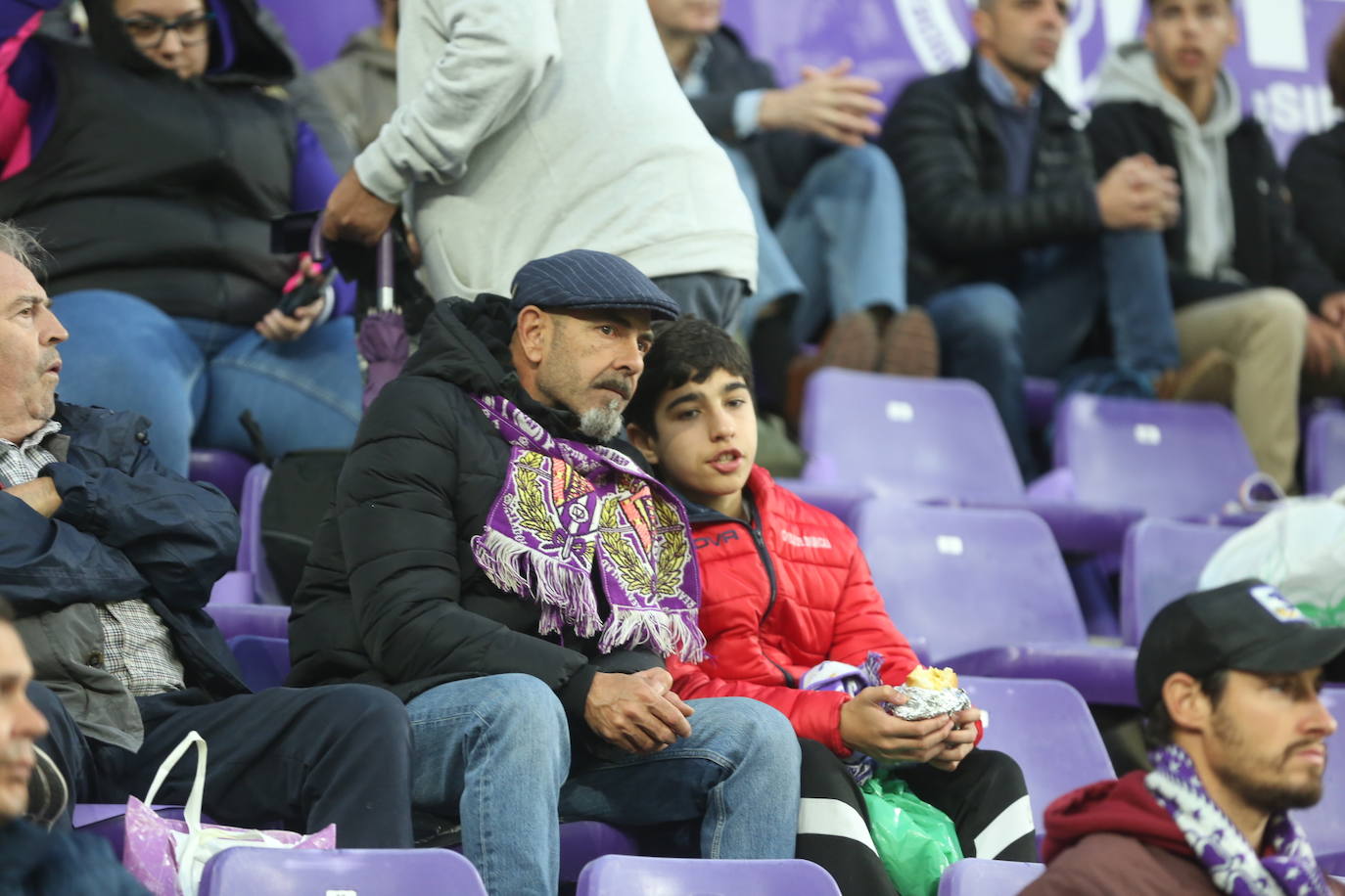 Búscate en la grada del José Zorrilla (3/4)