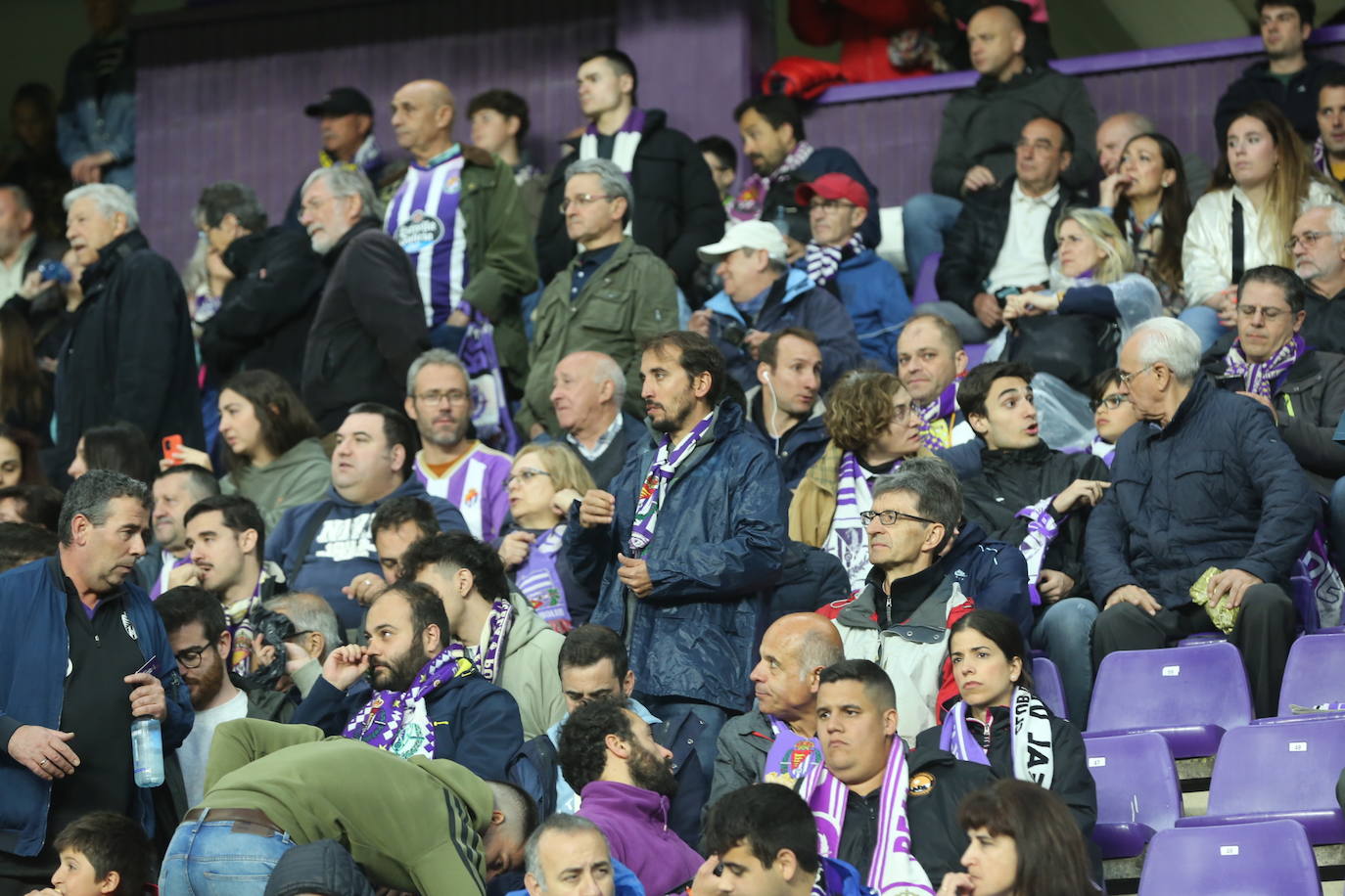 Búscate en la grada del José Zorrilla (3/4)