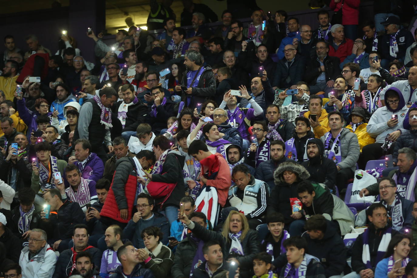 Búscate en la grada del José Zorrilla (3/4)