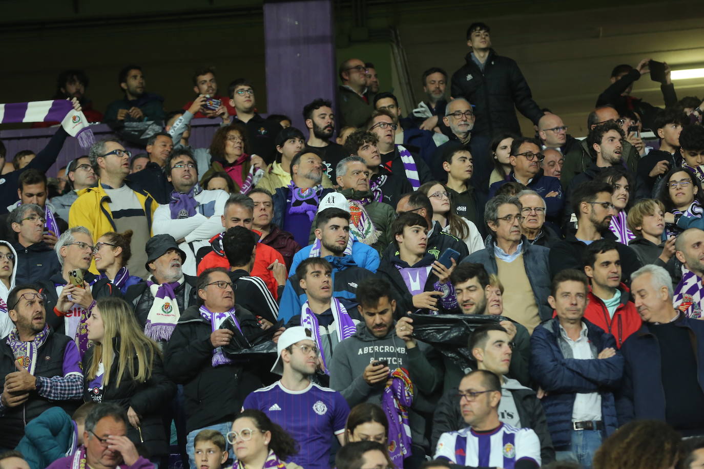 Búscate en la grada del José Zorrilla (4/4)