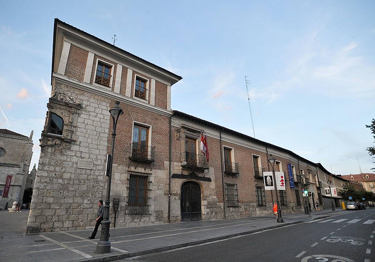 Fachada del Palacio de Pimentel, sede de la Diputación de Valladolid.