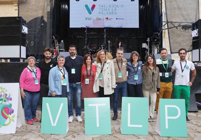 Integrantes de Valladolid Toma la Palabra, en los actos del cierre de campaña.