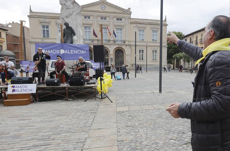 Concierto organizado por Vamos Palencia en la Plaza Mayor.