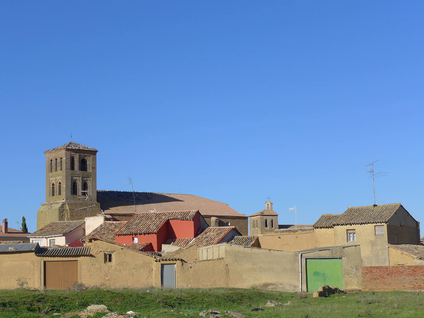 Denuncian al candidato de Vox por arrancar carteles del PP en Boadilla de Rioseco