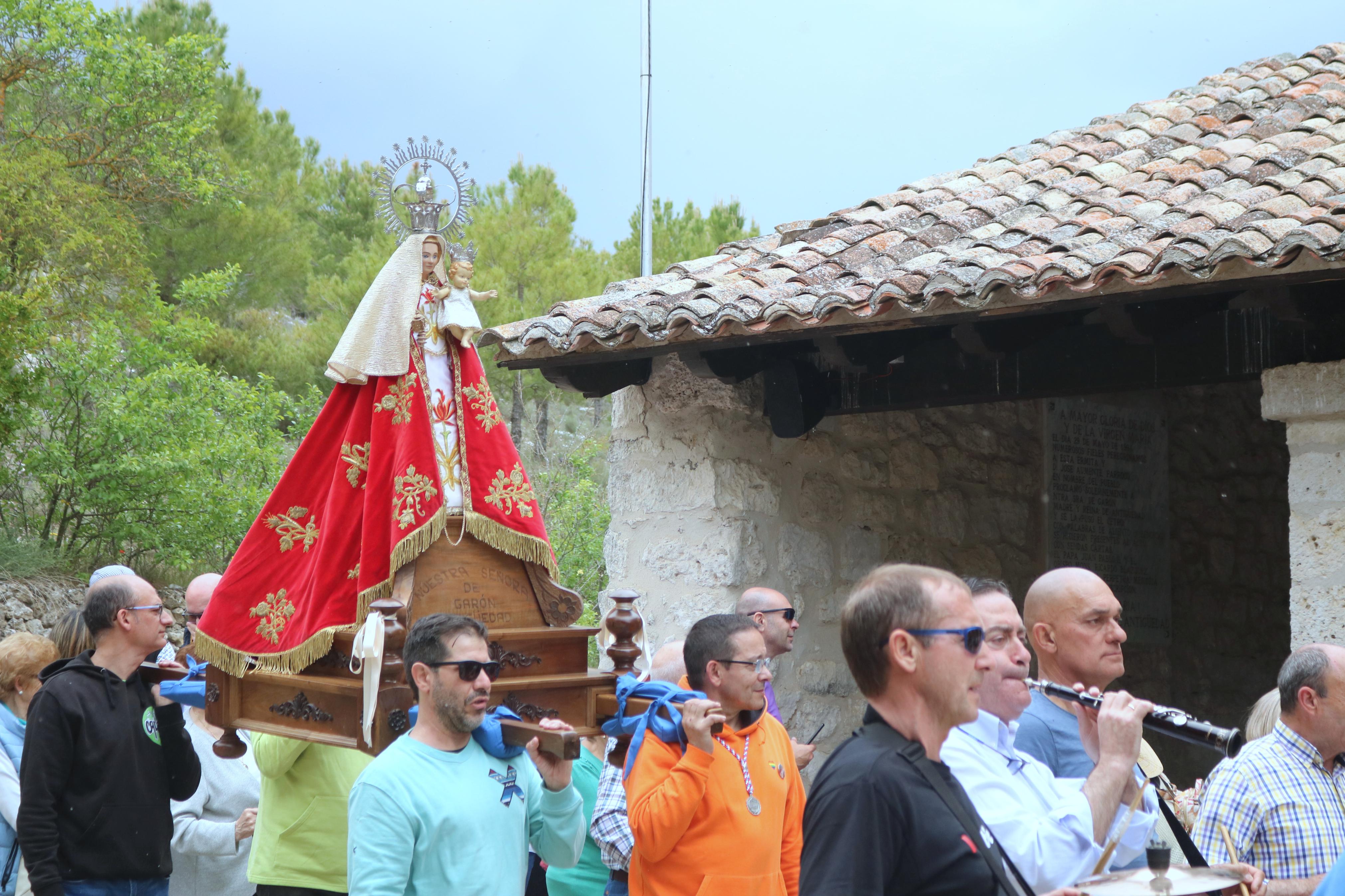 Antigüedad danza en honor a la Virgen de Garón