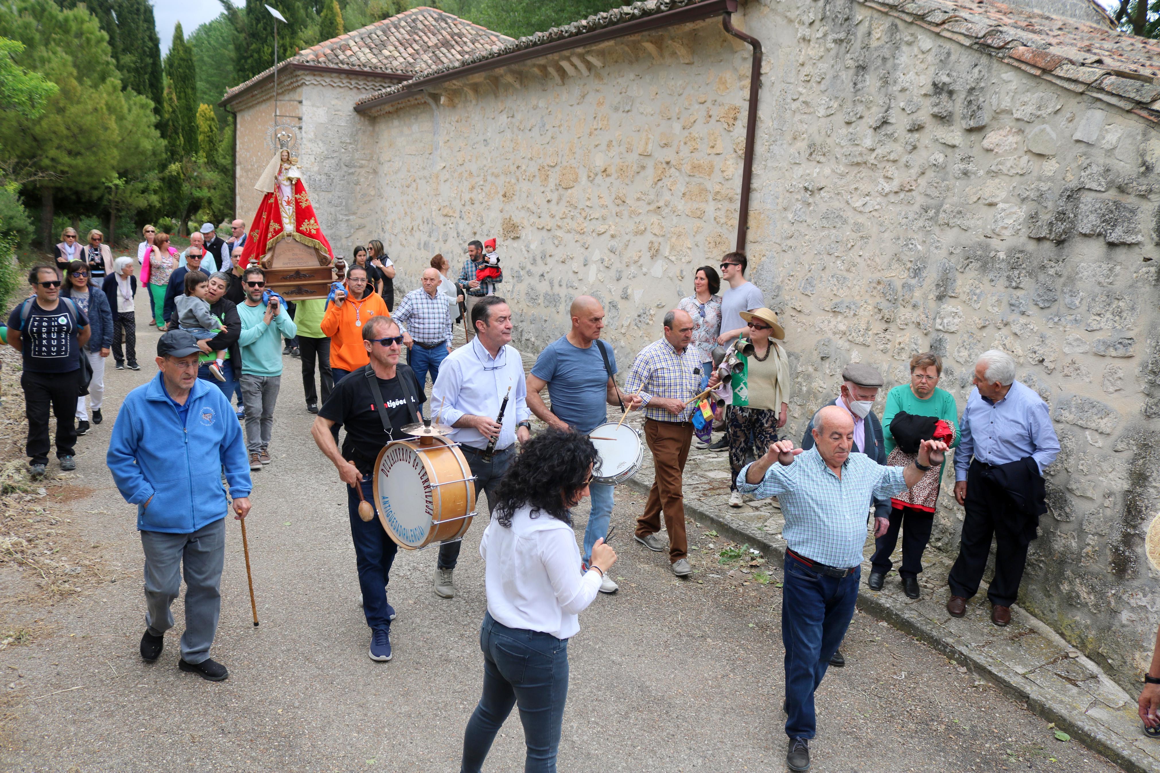 Antigüedad danza en honor a la Virgen de Garón