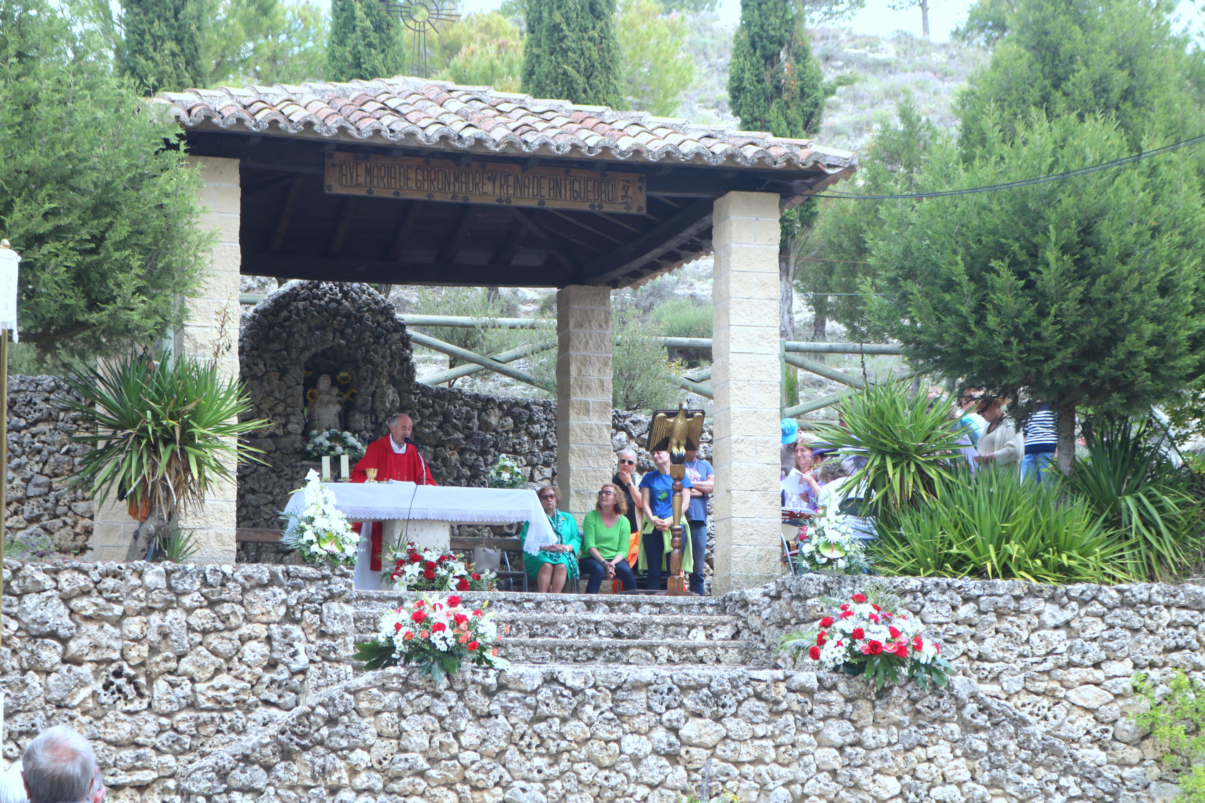 Antigüedad danza en honor a la Virgen de Garón
