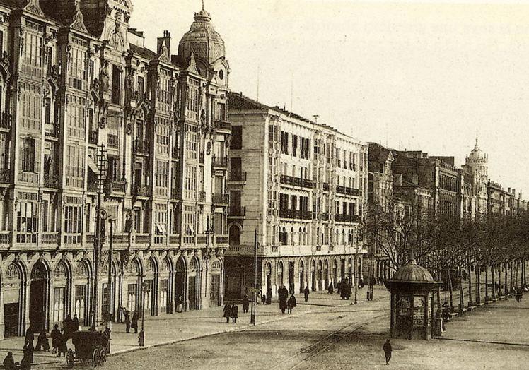 Imagen principal - El imponente edificio al que hubo que abrirle una calle