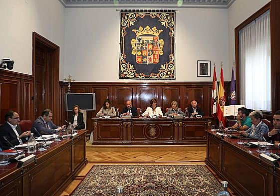 Último pleno de la Diputación antes de las elecciones, el pasado jueves.