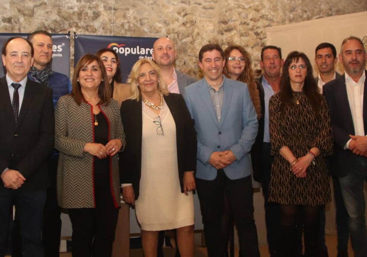 Los componentes de la lista del PP en la villa de Cuéllar.