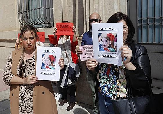 Concentración este miércoles de los funcionarios de Justicia en Palencia.