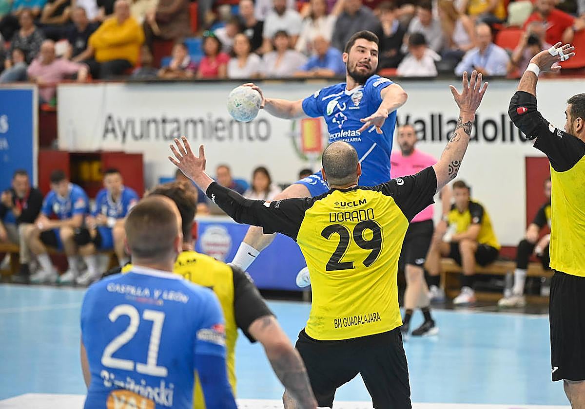 Borja Méndez jugará su último partido con la camiseta del Recoletas.