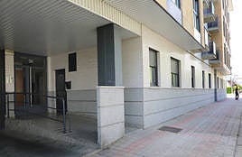 Portal de Ramón Carande en el que ha entrado una familia 'okupa'.