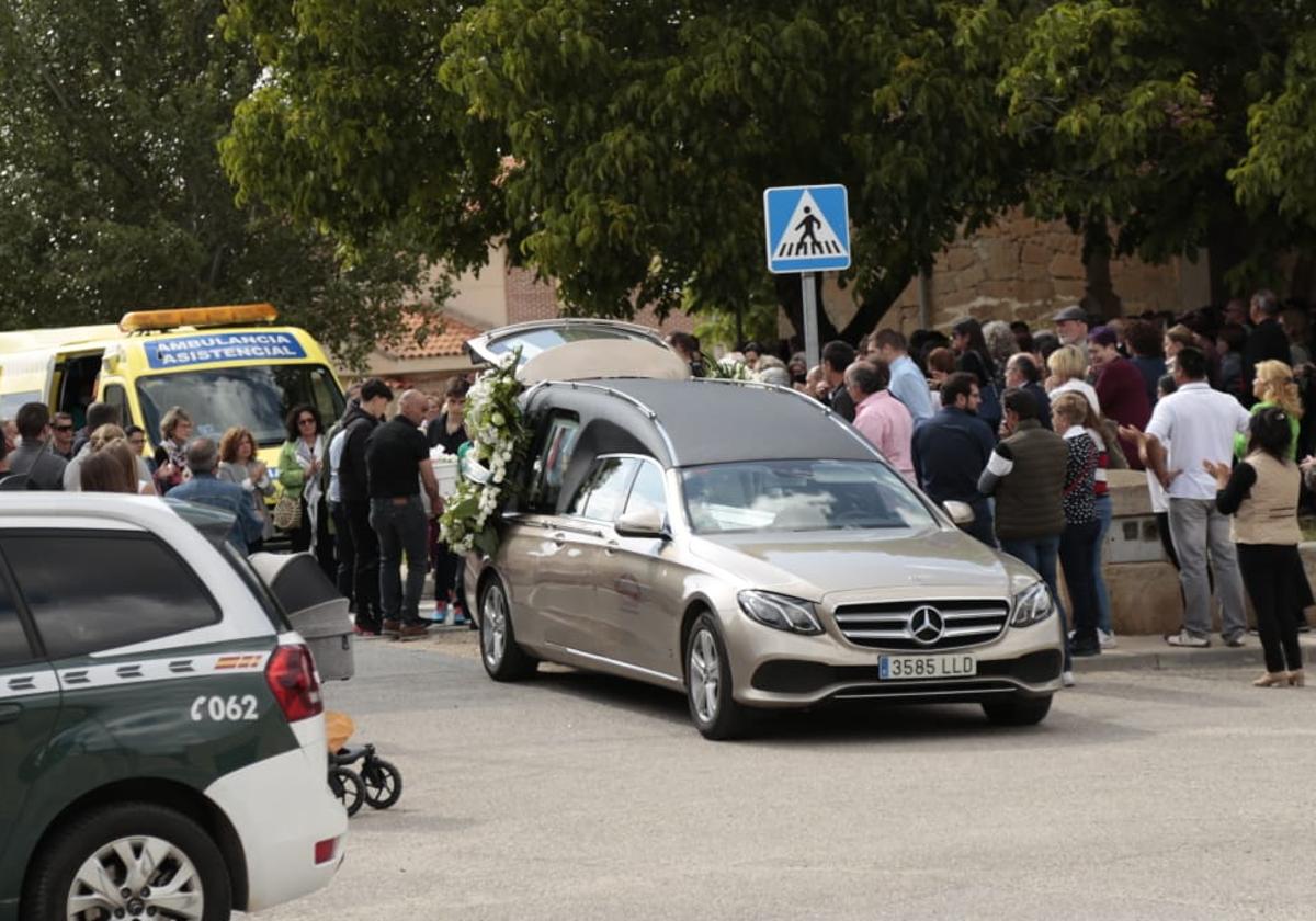 Imagen del funeral de Alberto en Monterrubio de Armuña.