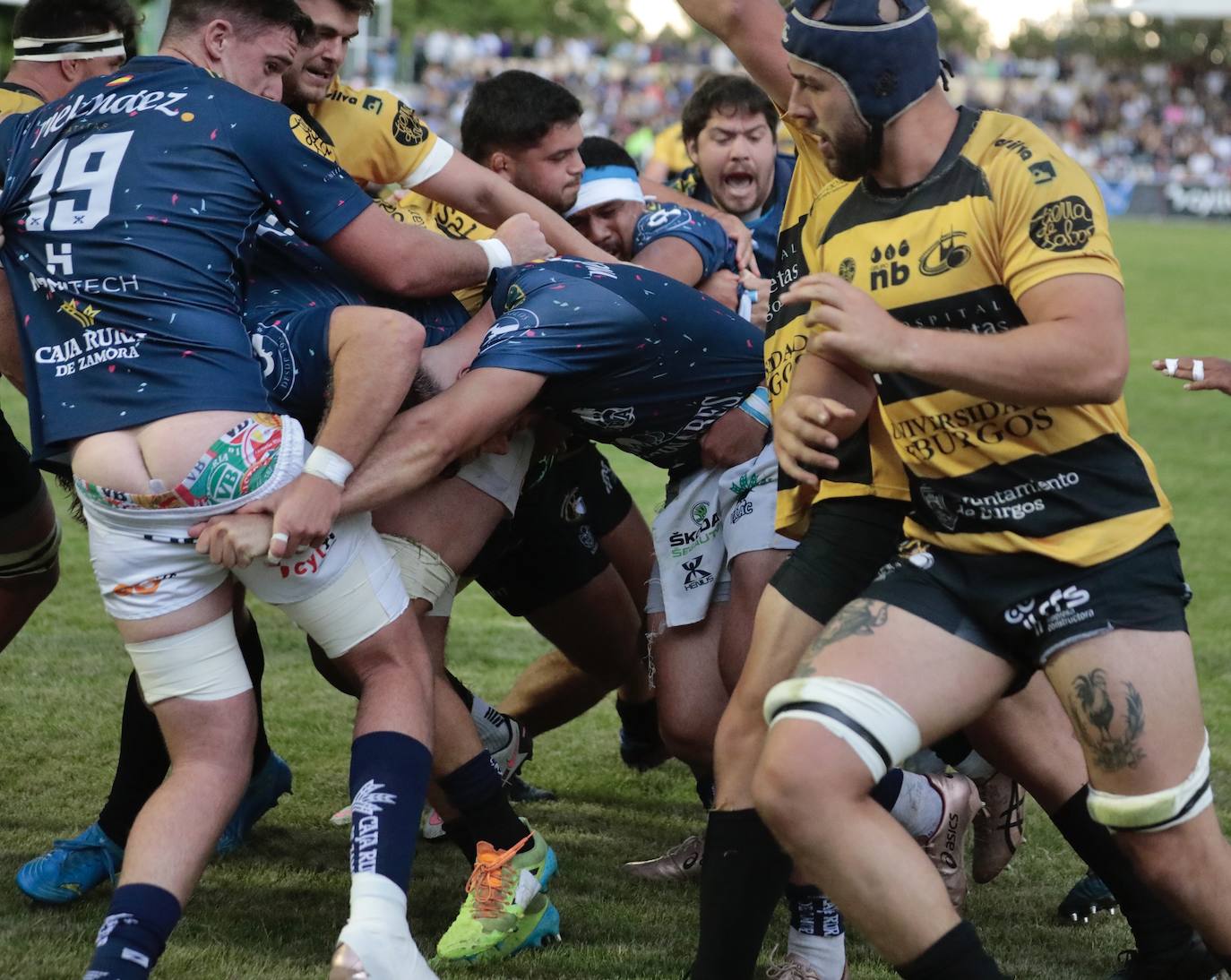 La final entre el VRAC y el Recoletas Burgos, en imágenes