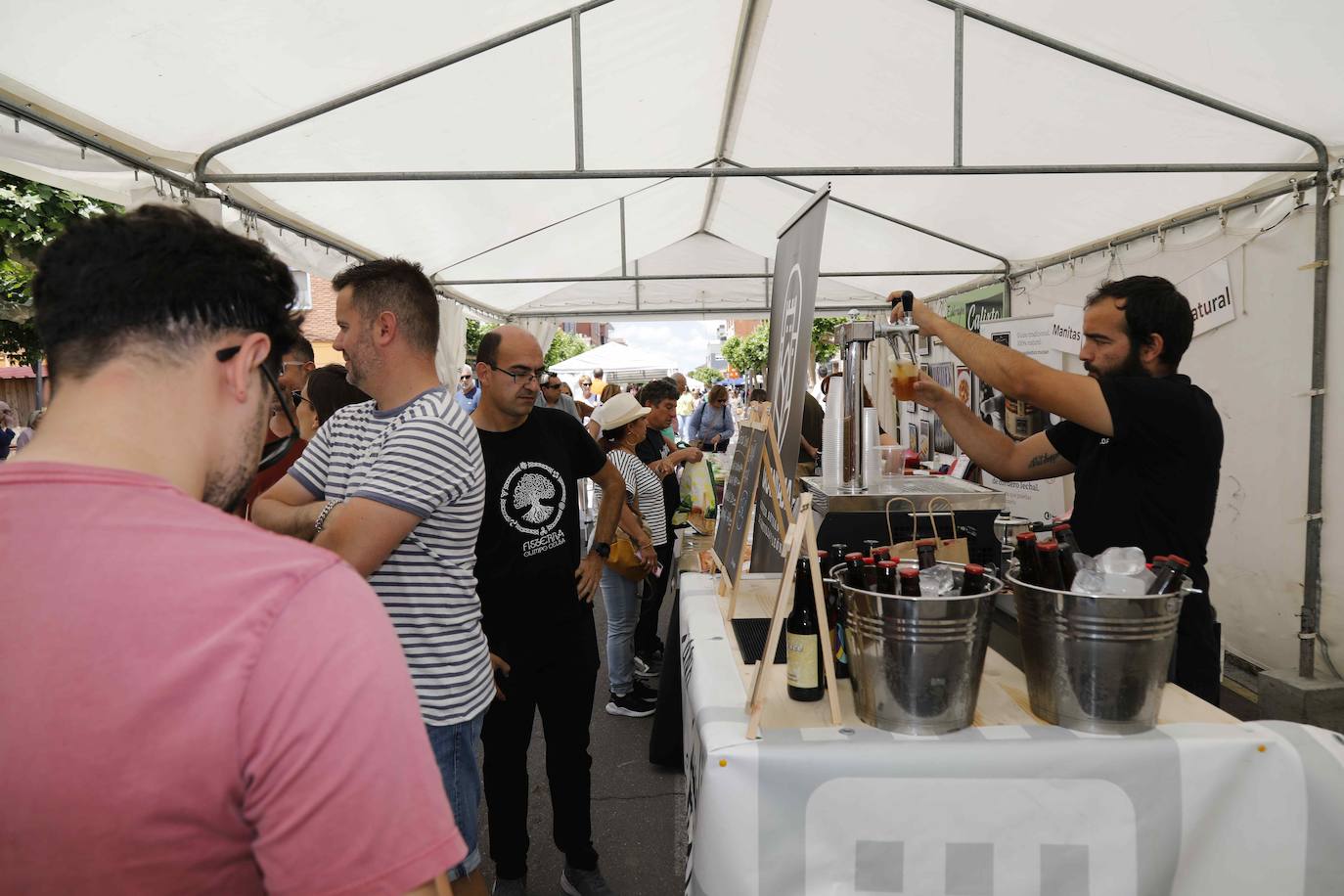 La Feria del Espárrago de Tudela de Duero, en imágenes