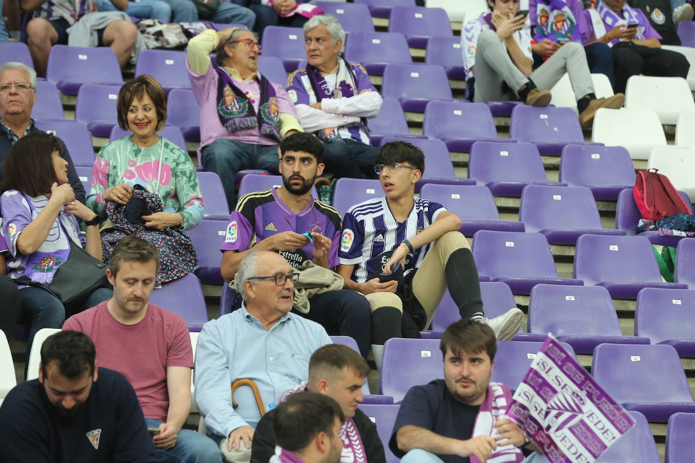 Búscate en la grada del José Zorrilla (1/4)