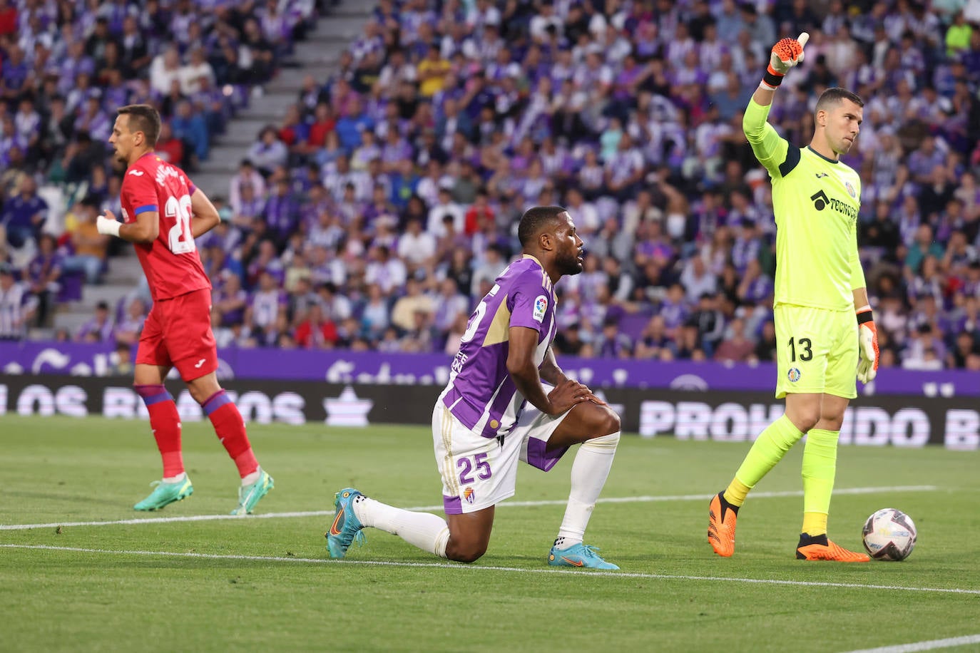 Las imágenes de la primera parte del Real Valladolid