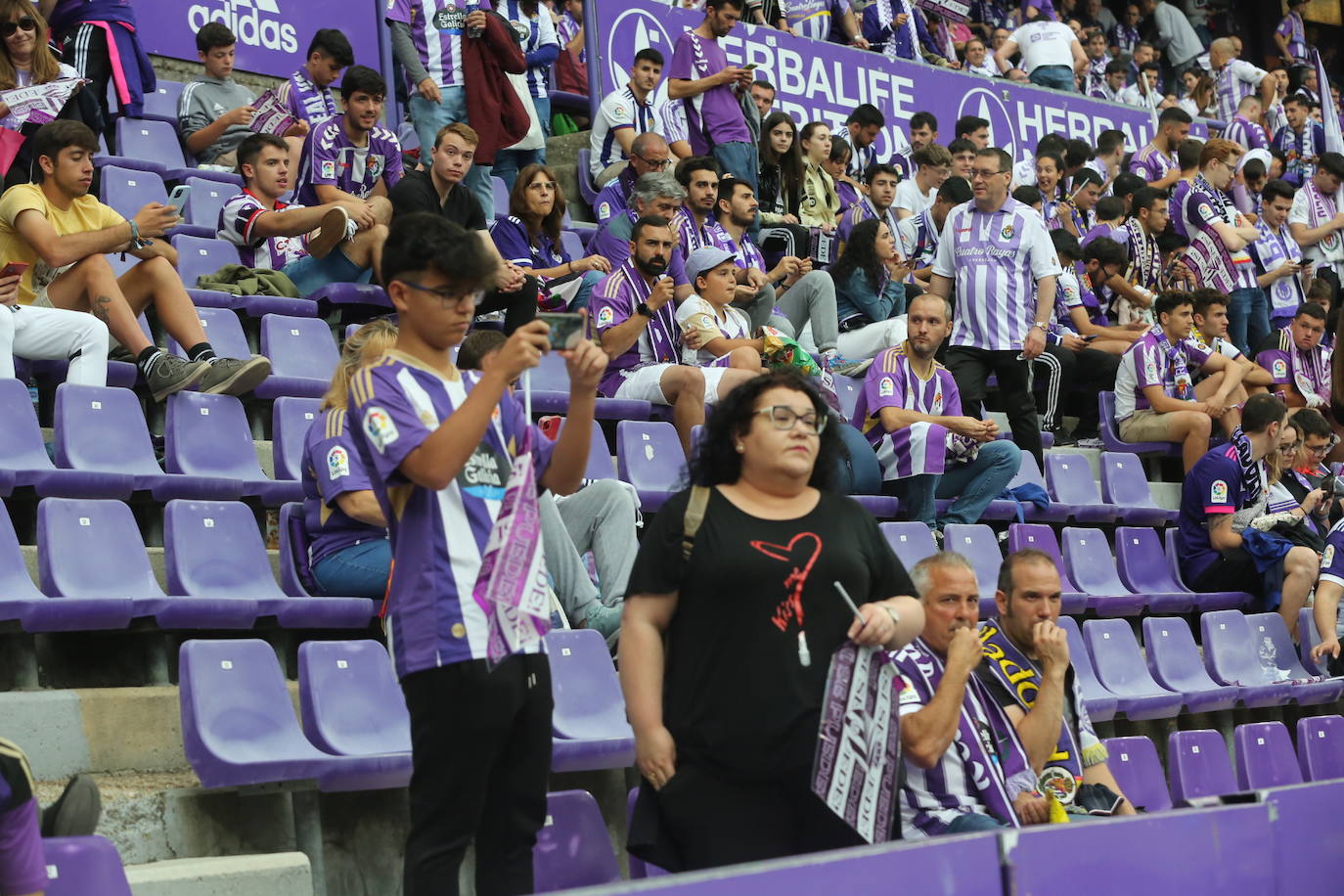 Búscate en la grada del José Zorrilla (3/4)