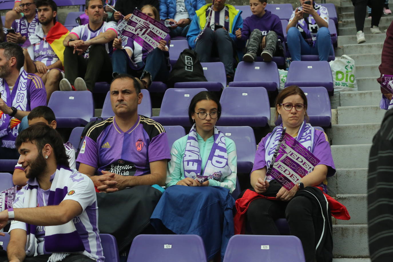 Búscate en la grada del José Zorrilla (3/4)