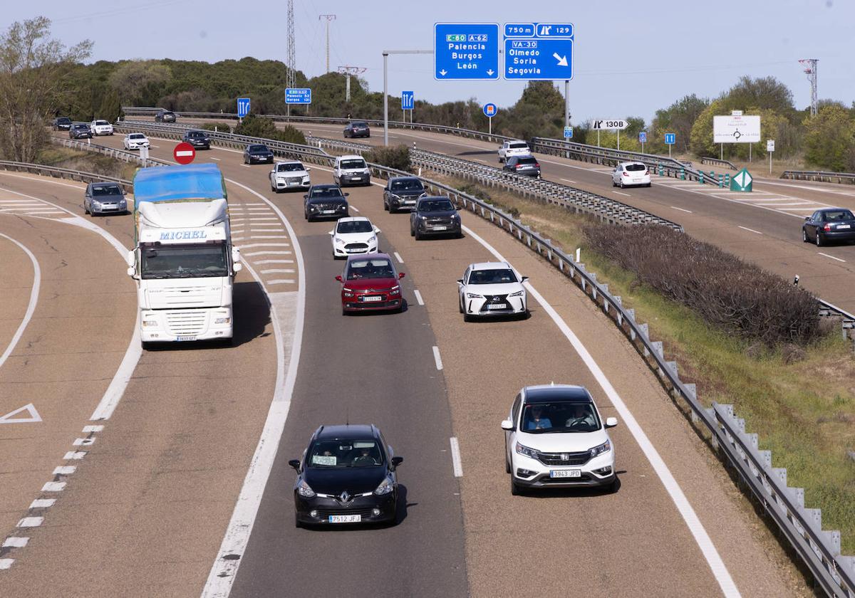 Autovía de Salamanca, a la salida de Valladolid.