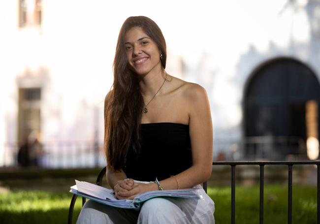 Daniela Galán, dice estar tranquila ante la EBAU debido a la nota media conseguida en 2º de Bachillerato