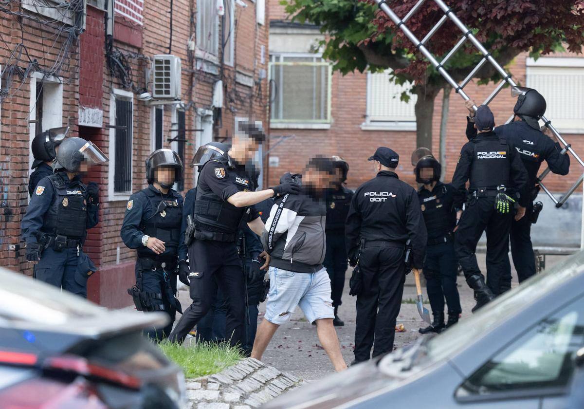 Redada antidroga de la Policía en el barrio de Pajarillos de Valladolid