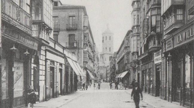 Imagen antes - El libro que hace 40 años recopiló las mejores postales históricas de Valladolid