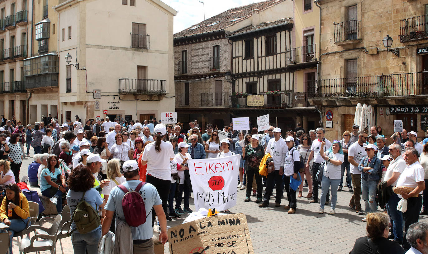 Protesta contra la mina