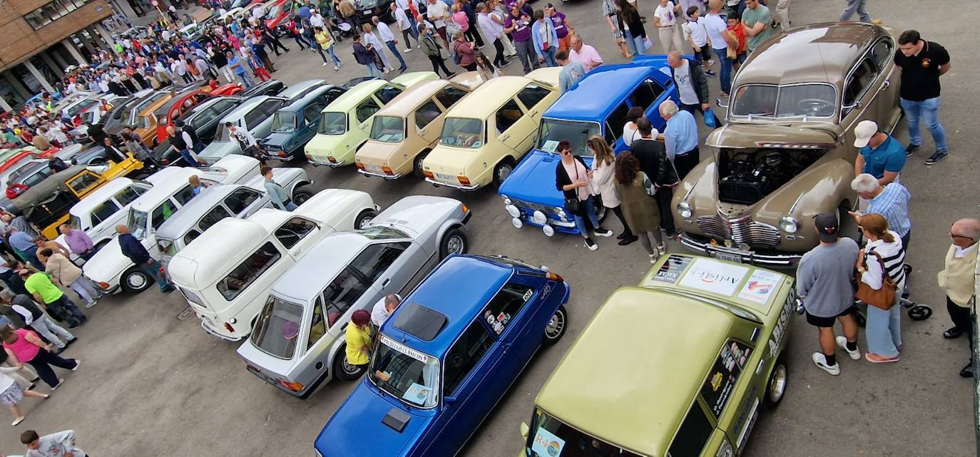 Los coches clásicos invaden las fiestas de Guardo