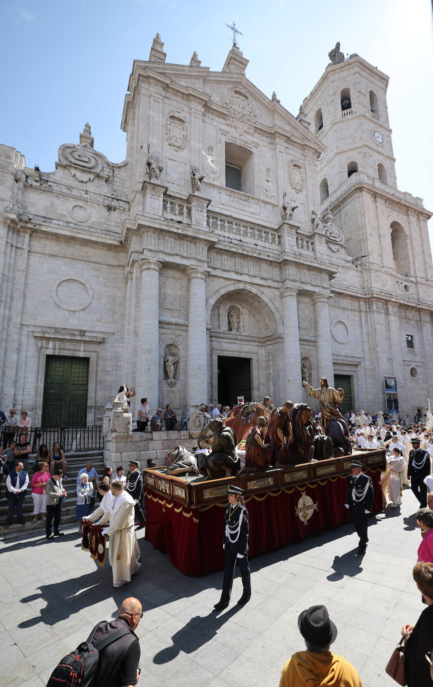 El Corpus Christi llena de luz las calles de Valladolid