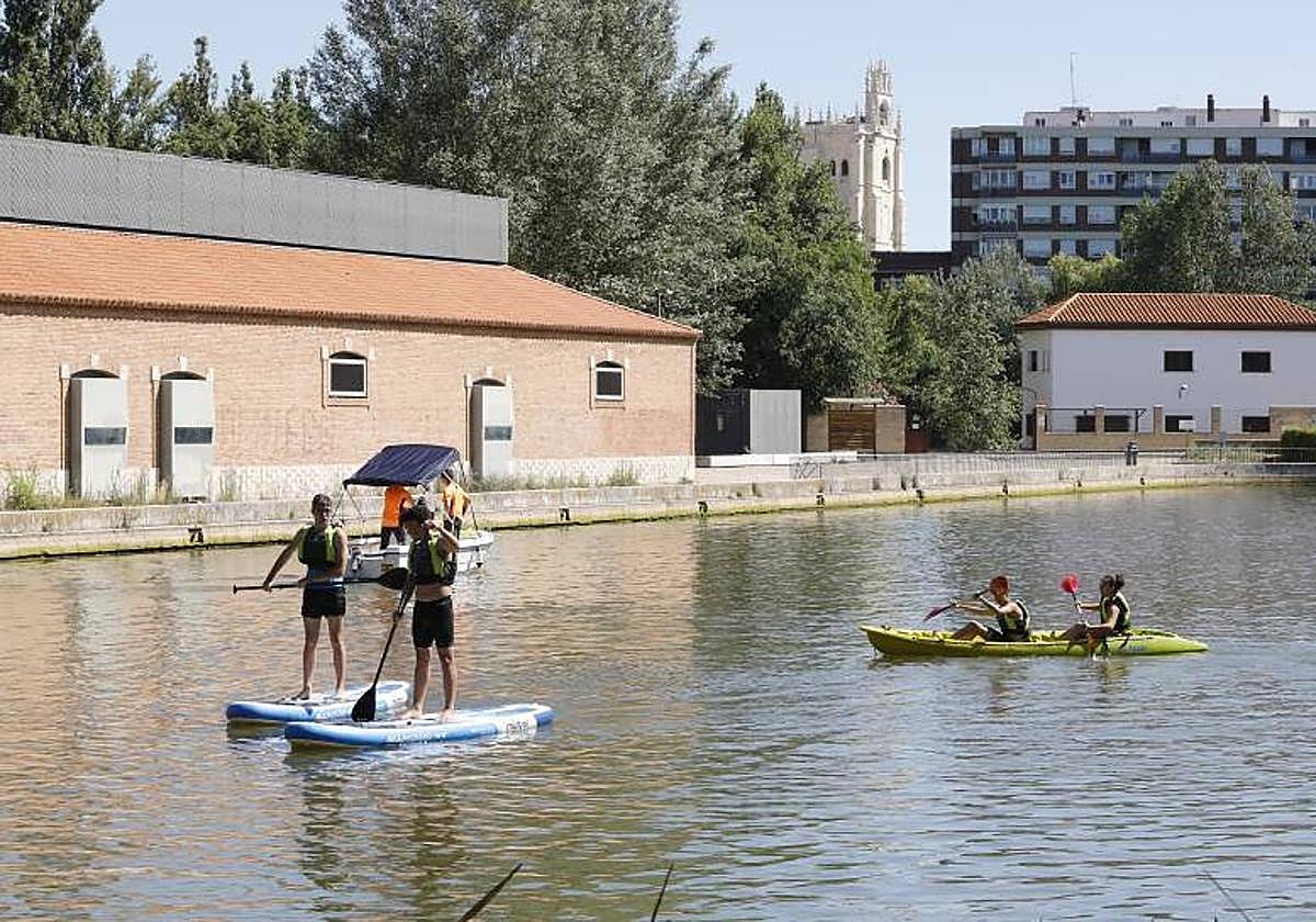 Actividades de ocio en la Dársena del Canal el pasado verano.