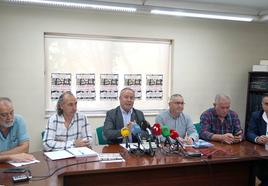 Valentín García y José Manuel González (UCCL); Donaciano Dujo (Asaja); Lorenzo Rivera y Aurelio González (Alianza UPA-COAG) y José Luis Marcos (Asaja), en rueda de prensa este lunes.