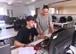 Gonzalo Rodríguez, en una clase del centro Juan de Herrera.