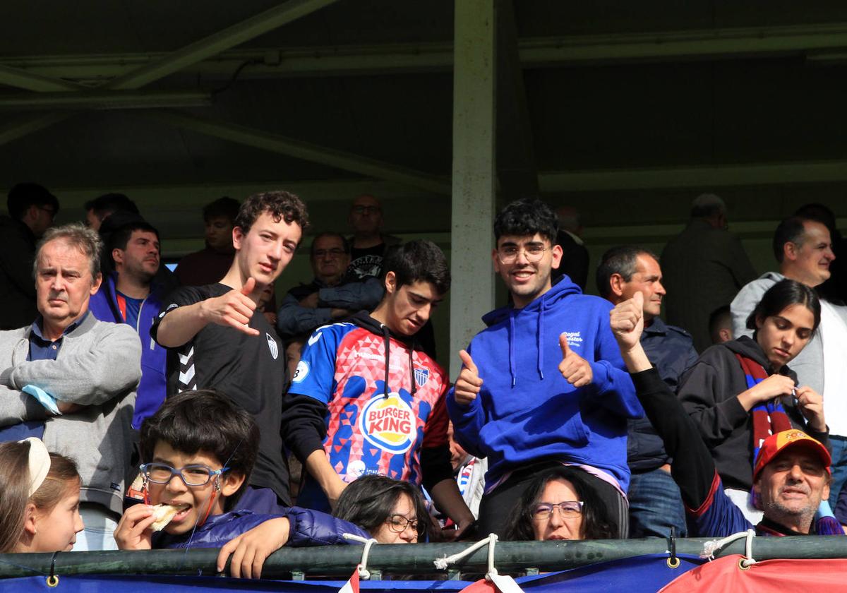 Gradas de la Segoviana durante el partido ante el Recreativo de Huelva.