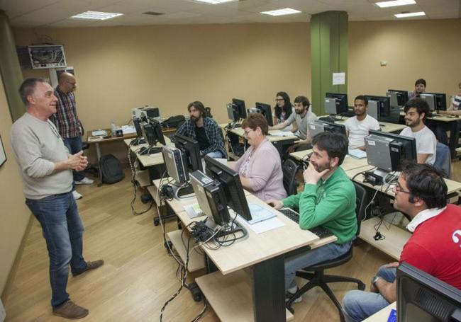Un taller de formación en herramientas digitales.