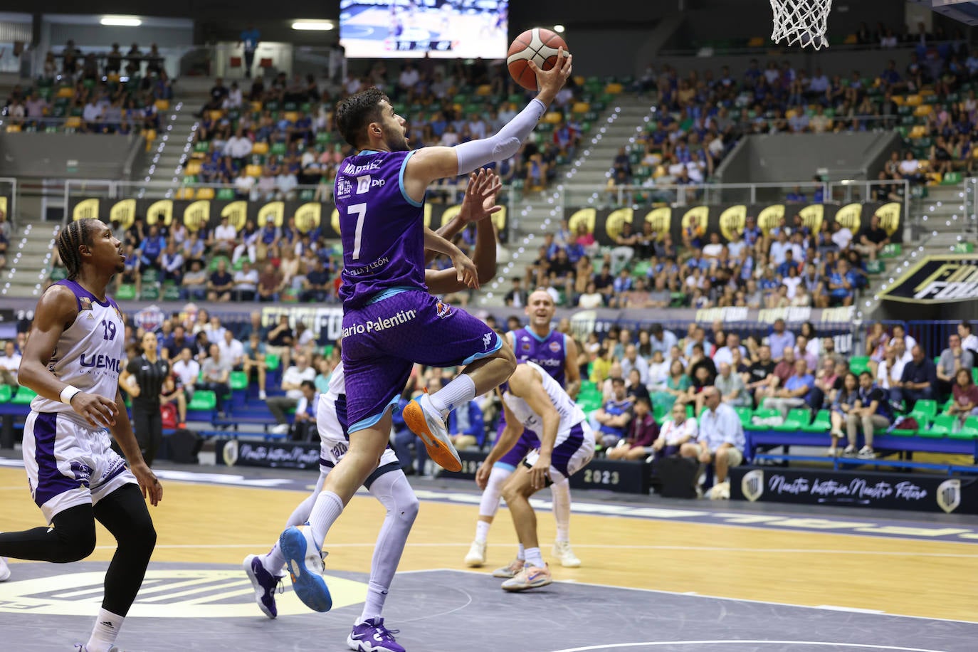 Zunder Palencia y UEMC Real Valladolid se han enfrentado en la Final Four de la LEB Oro