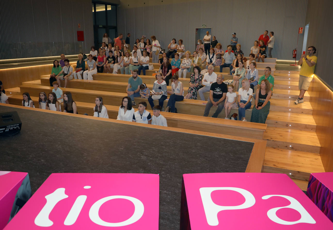 El Patio del Teatro Principal se abre a los palentinos