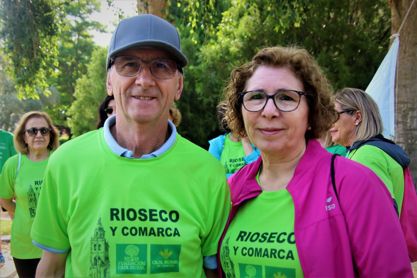 Búscate en la marcha contra el cáncer celebrada en Medina de Rioseco (1 de 2)