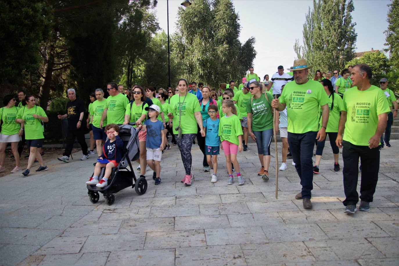 Búscate en la marcha contra el cáncer celebrada en Medina de Rioseco (2 de 2)