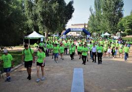 Andarines en la marcha contra el cáncer de Rioseco y la comarca celebrada este domingo.