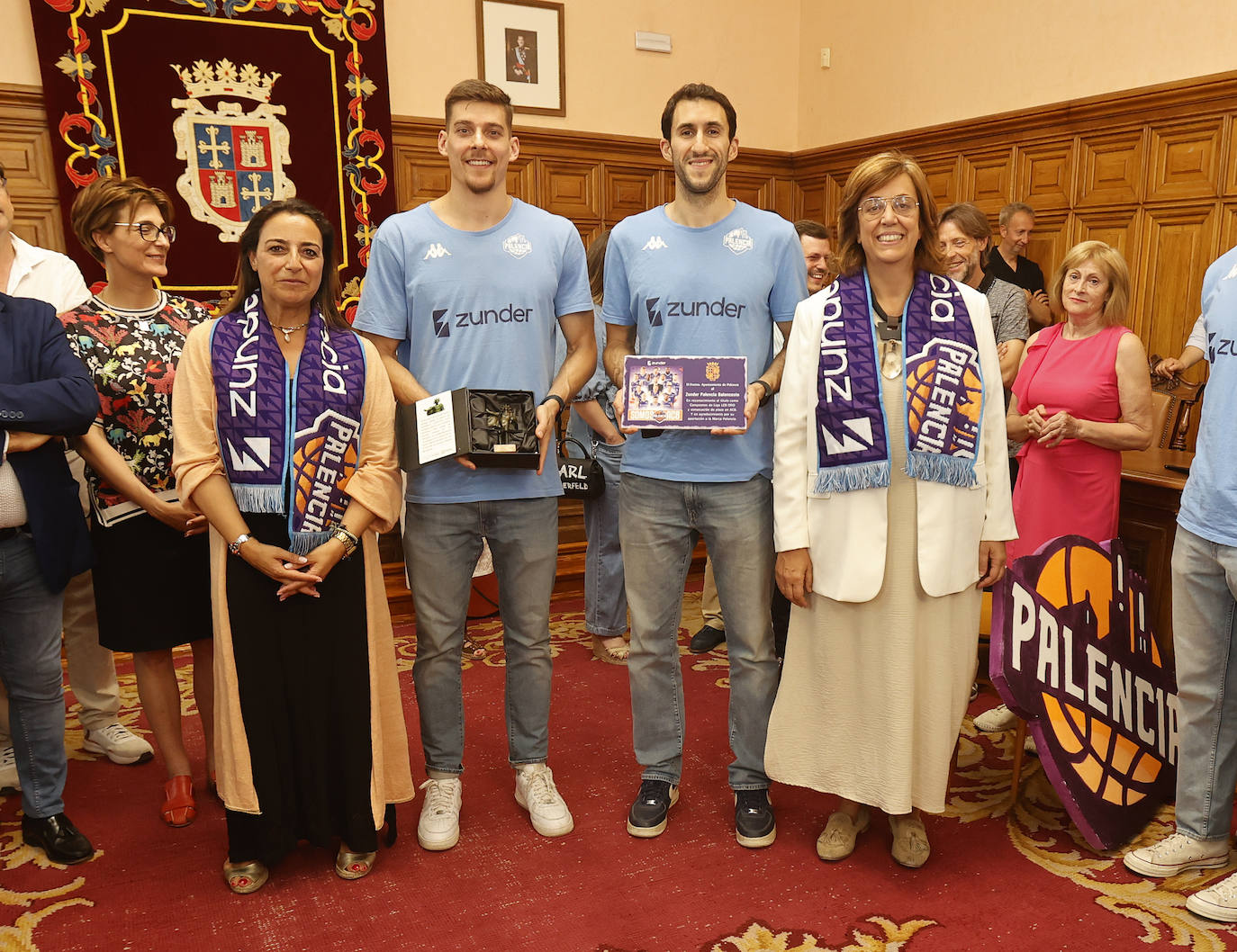 Palencia sigue de fiesta con el Zunder