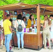 Clásicos y novedades editoriales protagonizan la Feria del Libro de Cuéllar