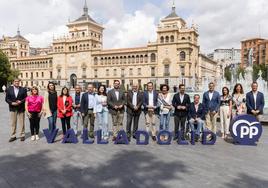 José Andrés Sanz, Sonia Alonso, Pilar Peña, María Luisa Escalante, Jesús Zancada, Carlos Paramio, Arenales Serrano, José Ángel Alonso, Jesús Julio Carnero (Senado); Conrado Íscar (presidente provincial); Mercedes Cantalapiedra, Eduardo Carazo, Ignacio Tremiño, Alberto Plaza, Alicia Sanz, Mercedes Motrel, César López.