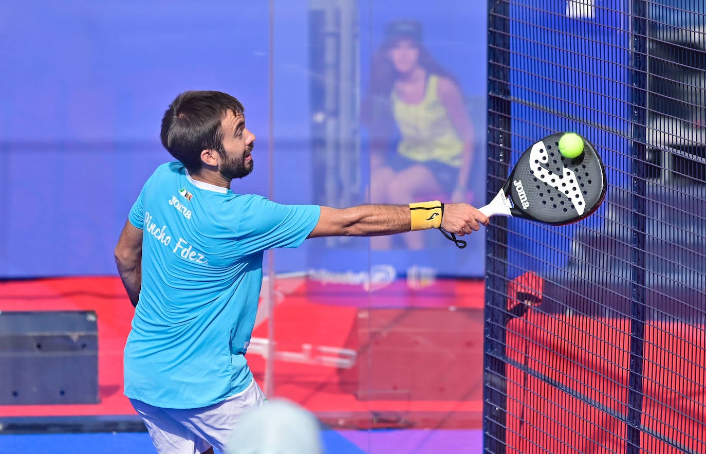 La primera jornada del World Padel Tour en la Plaza Mayor de Valladolid