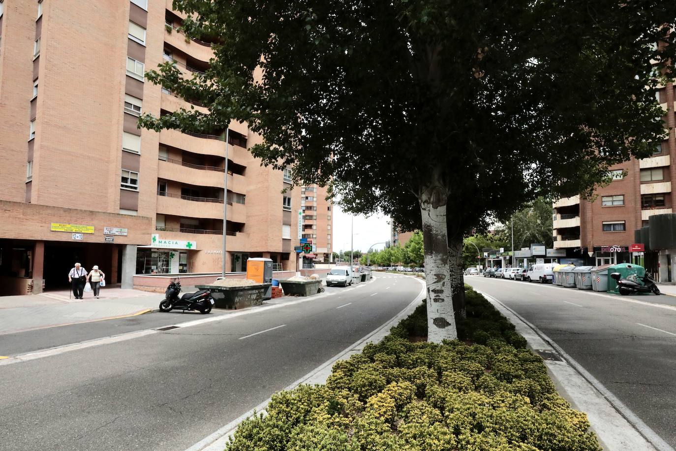 Un paseo en imágenes por la calle Adolfo Miaja de la Muela