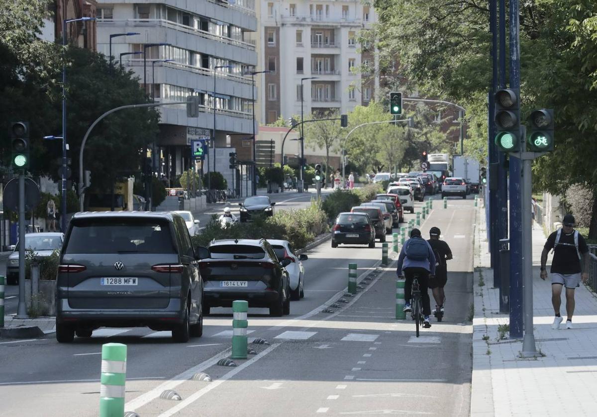 Carril bici de Isabel La Católica, este viernes.