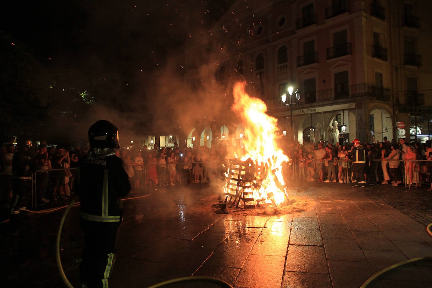 Primera noche de las Fiestas de Segovia (2)