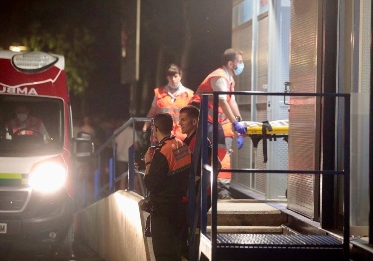 Personal sanitario y de Protección Civil, en la noche de San Juan de Valladolid.