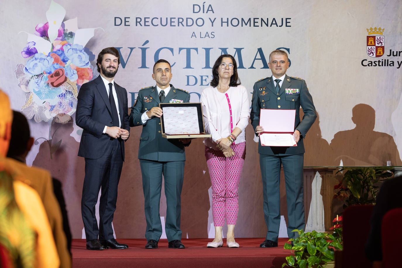 Coronel Francisco Javier Molano y Rafael Ferrera junto a Juan García Gallardo y Alicia Villar.